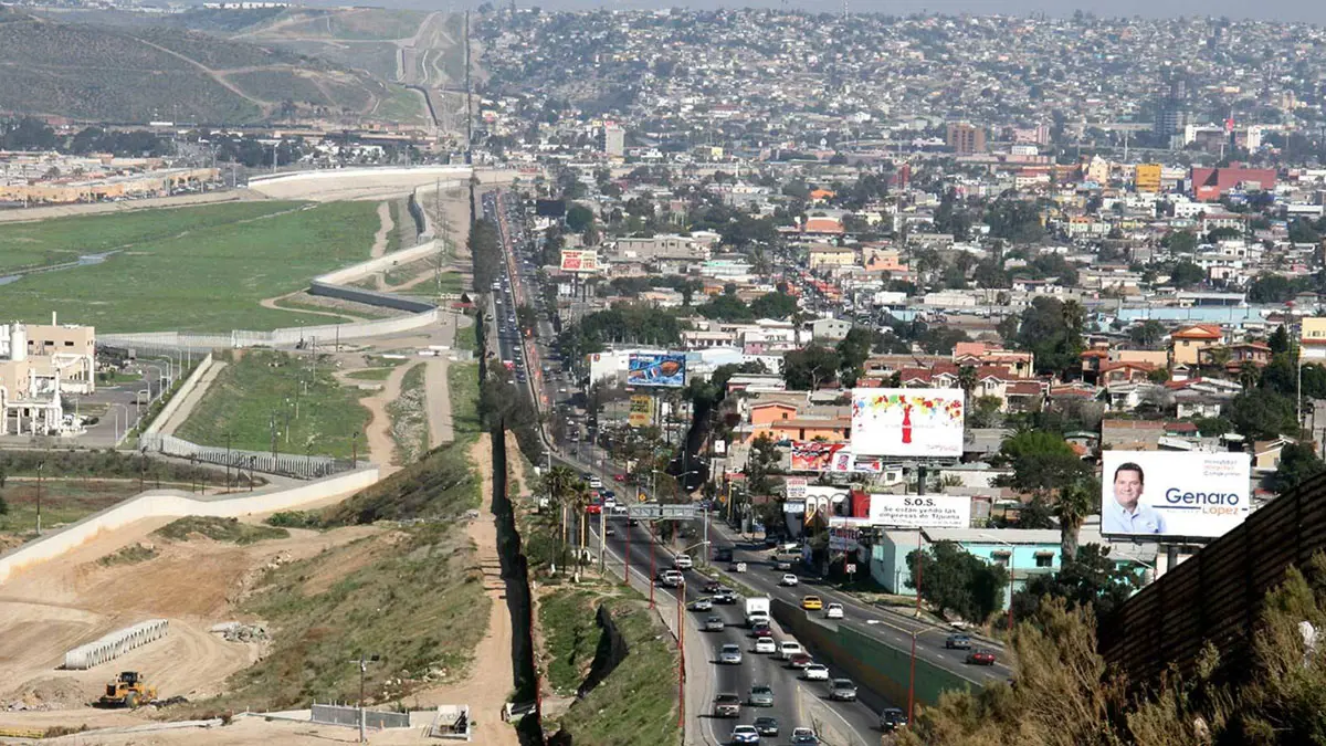 قلق على مستقبل مدينتين توأمين على جانبي الحدود الأمريكية - المكسيكية