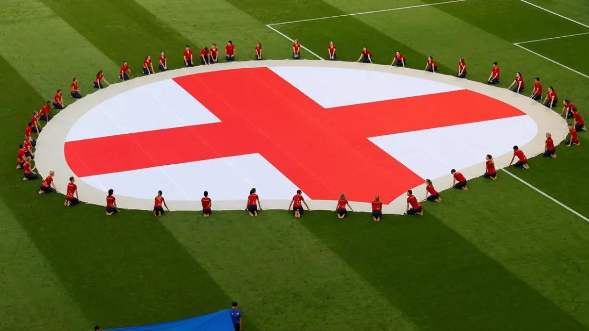 الاتحاد الإنجليزي لكرة القدم يقرر إلغاء بعض مسابقاته وشطب نتائجها