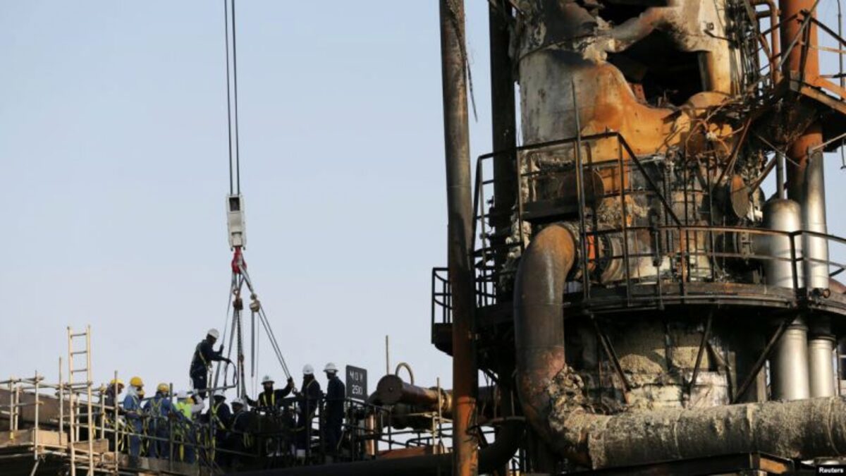 رويترز تكشف أسرار هجوم إيران على السعودية.. من التخطيط إلى التنفيذ