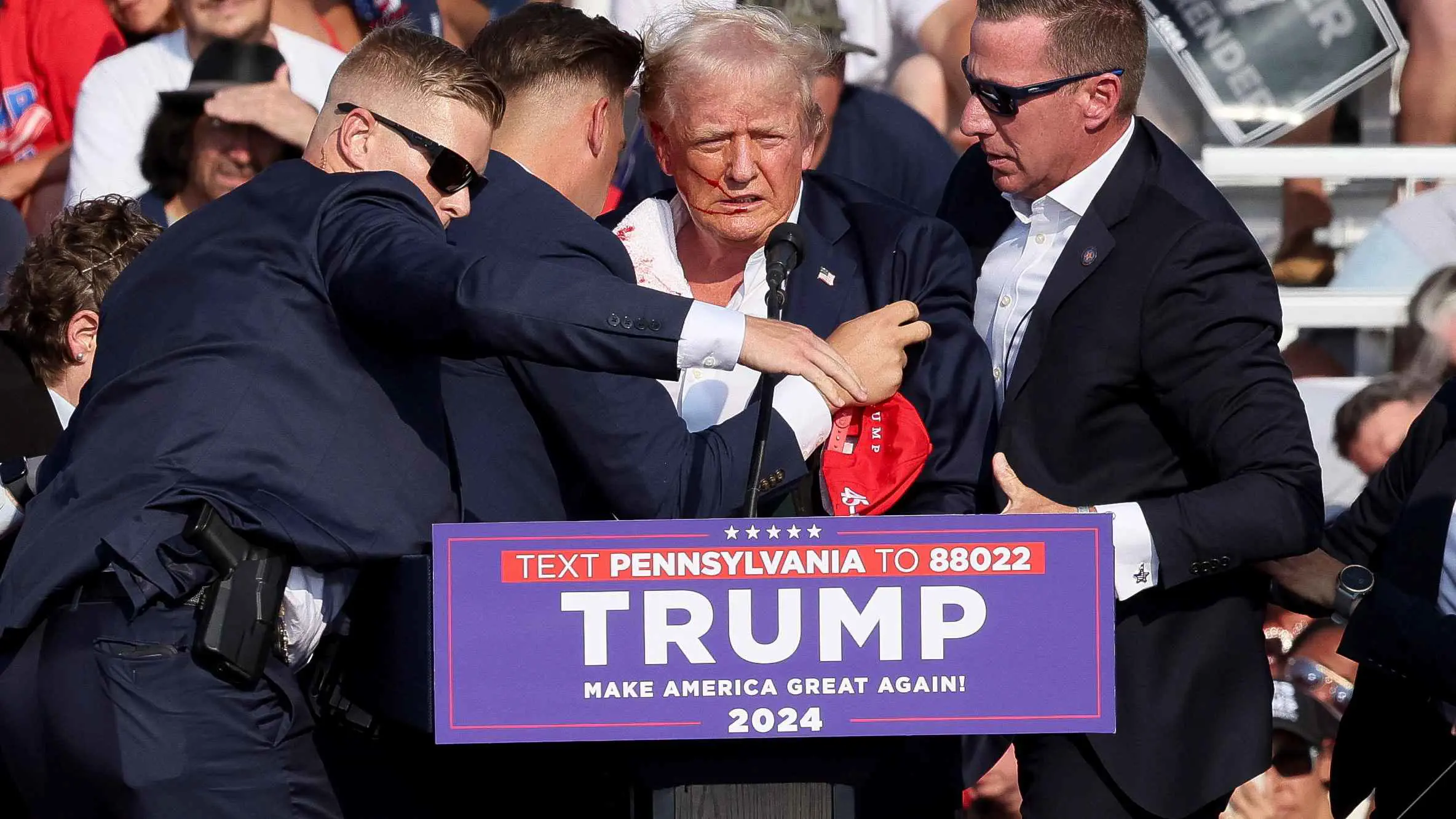 الغارديان: تأييد العنف السياسي ضد ترامب يرتفع بين الأمريكيين