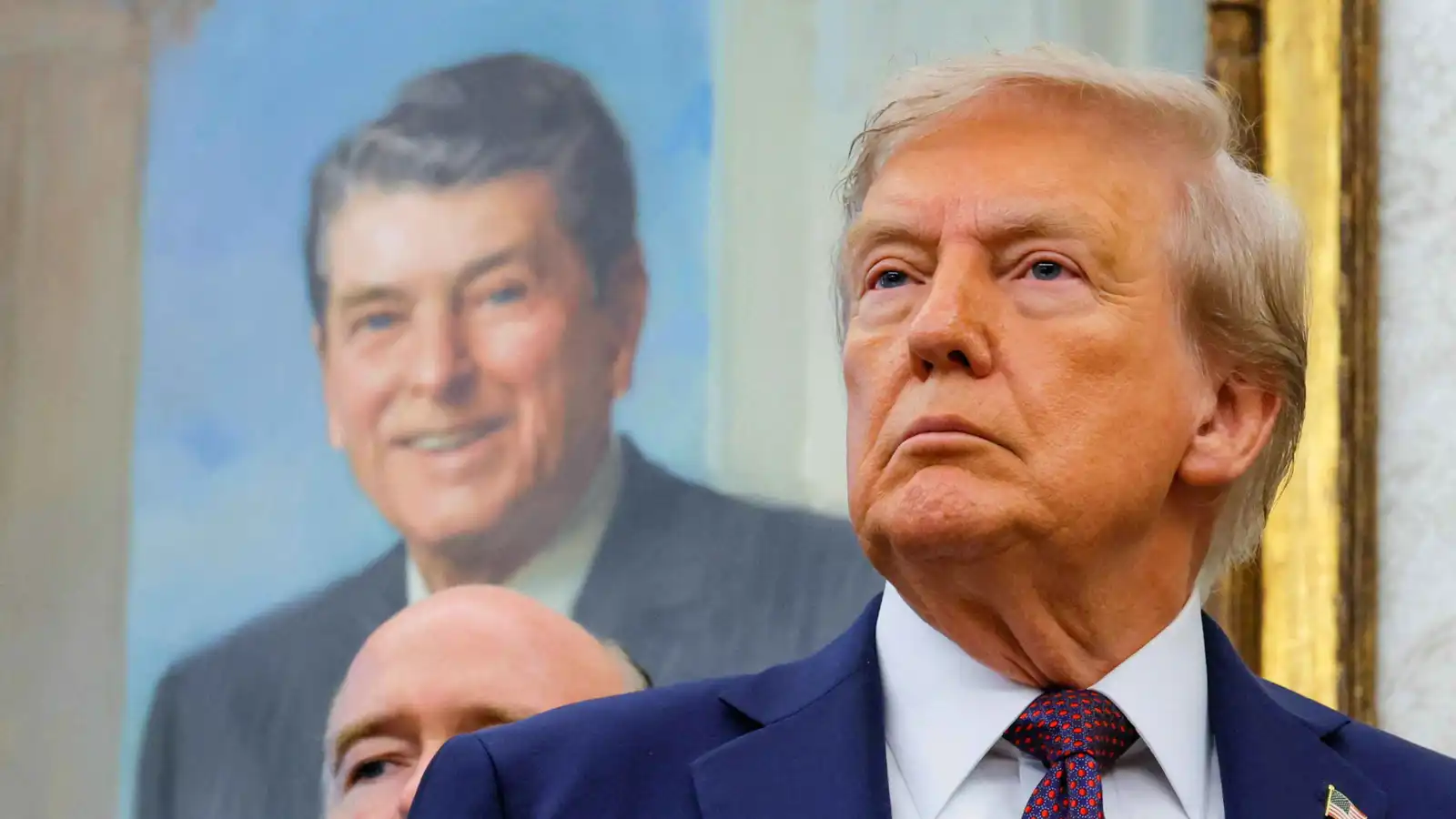 ترامب للرئيس الصيني: أبلغ تحياتي لكيم وبوتين بينما "تتآمرون" ضدّ أمريكا