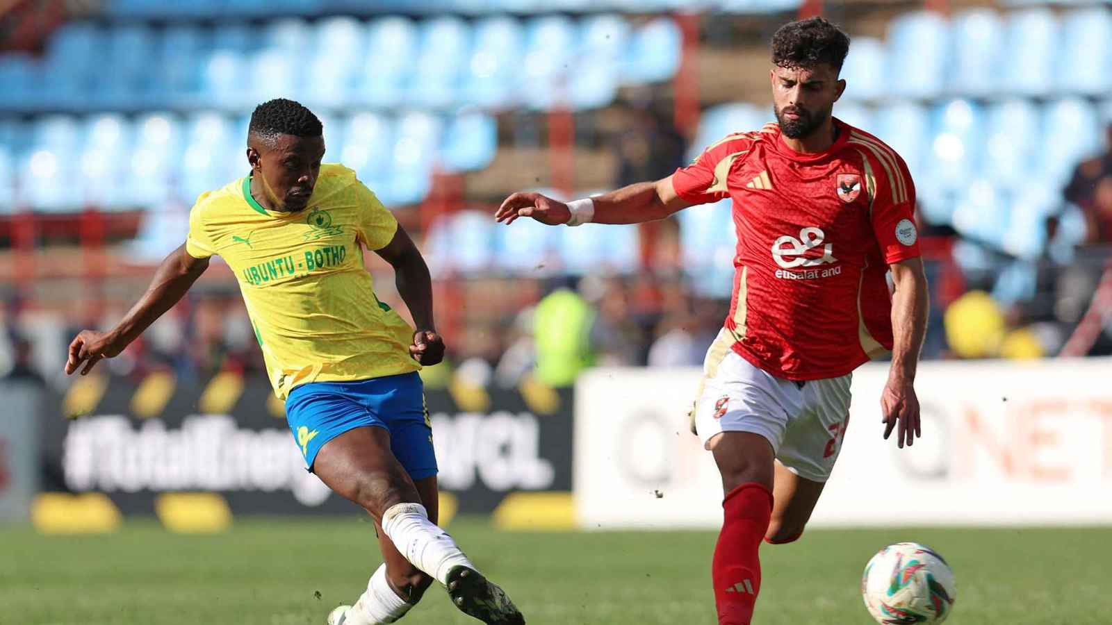 الأهلي وبيراميدز والهلال السعودي.. مباريات اليوم الجمعة والقنوات الناقلة