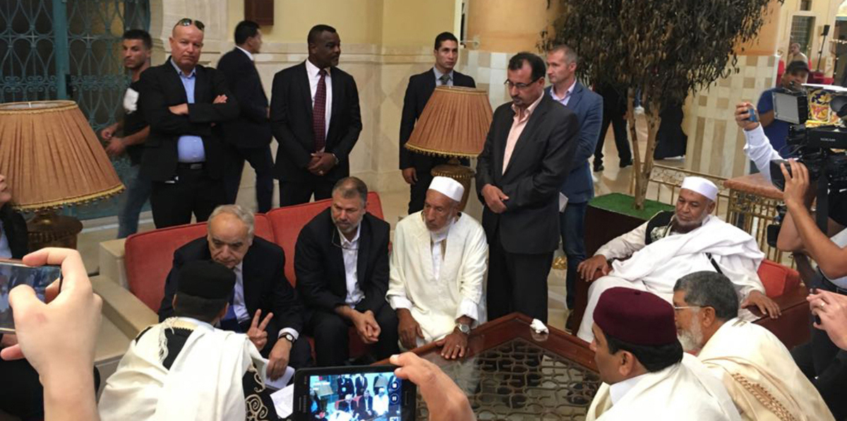 بأول اجتماع في تونس.. فرقاء ليبيا يتفقون على تعديل وثيقة الصخيرات