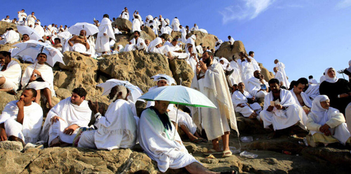 السعودية تنفي مزاعم طهران بمنع الإيرانيين من الحج