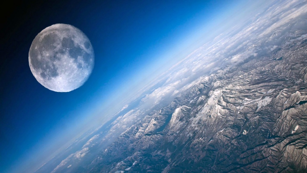 قمر جديد للأرض أم "خردة".. جسم غامض يثير حيرة علماء "ناسا"