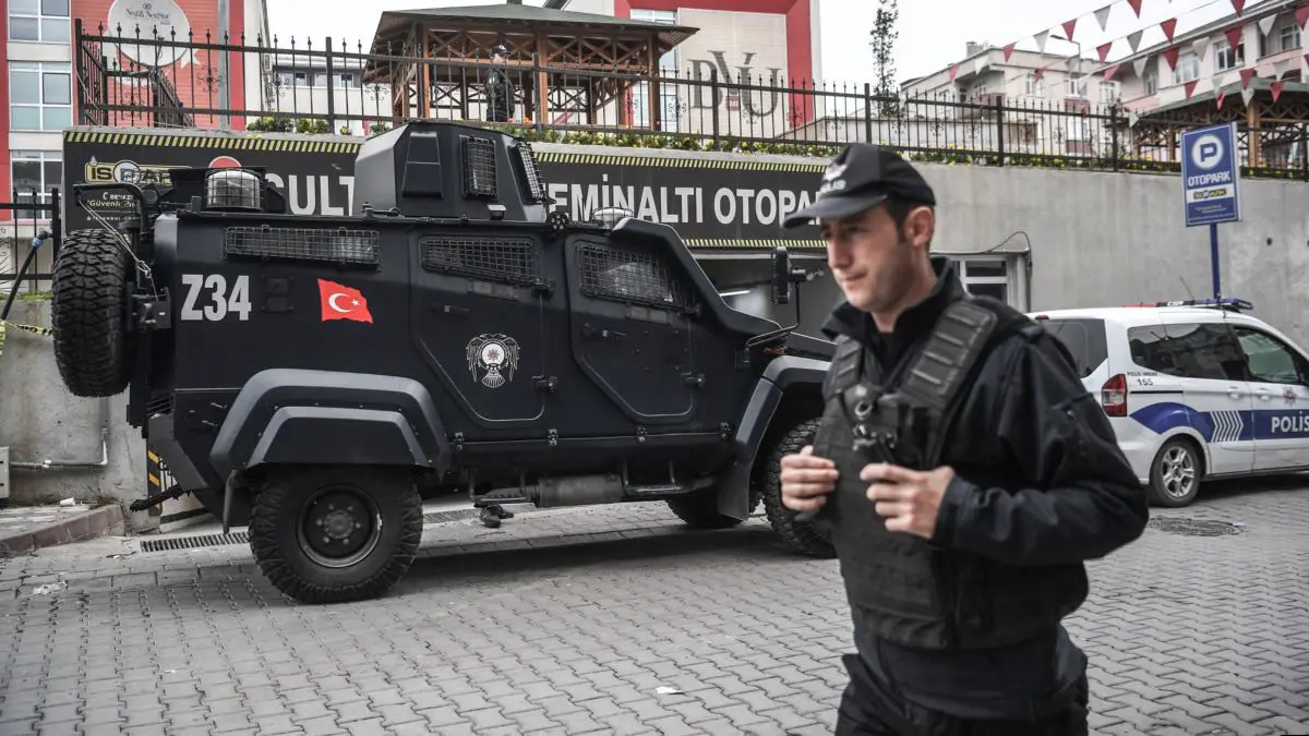 تركيا ترحل 3 عناصر سابقين بتنظيم داعش إلى سويسرا