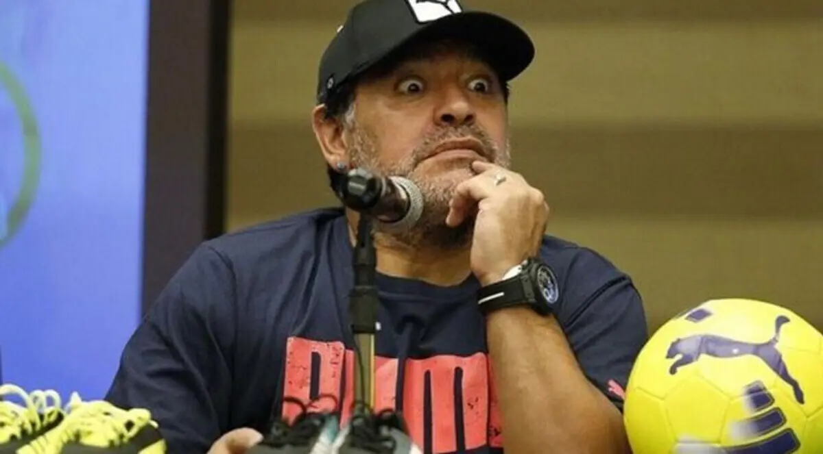 مارادونا: لويس فان جال شيطان في صورة إنسان