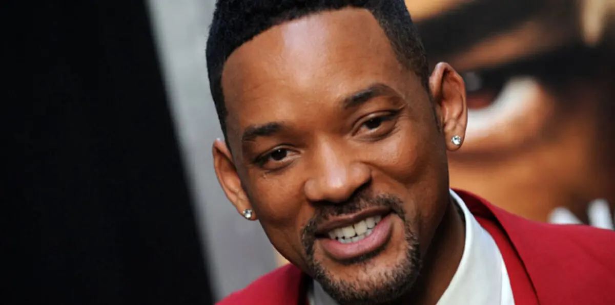 ويل سميث ينفي شائعة طلاقه على الفيس بوك