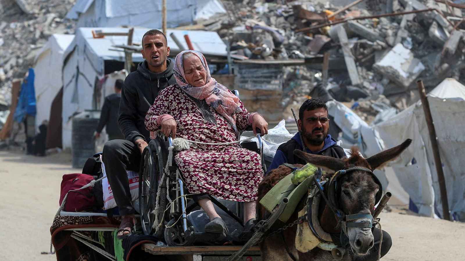 مطالبات فلسطينية لحماس بتقديم تنازلات تفشل مخطط التهجير