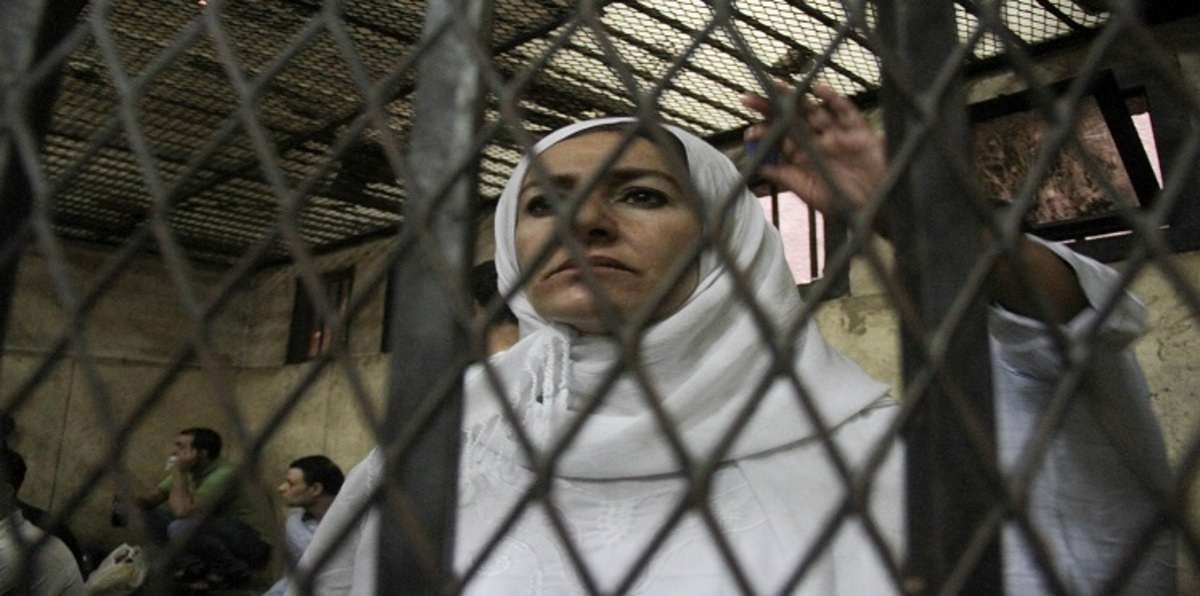 قبول طعن "سيدة المطار" بسبب خطأ في تشكيل هيئة المحكمة