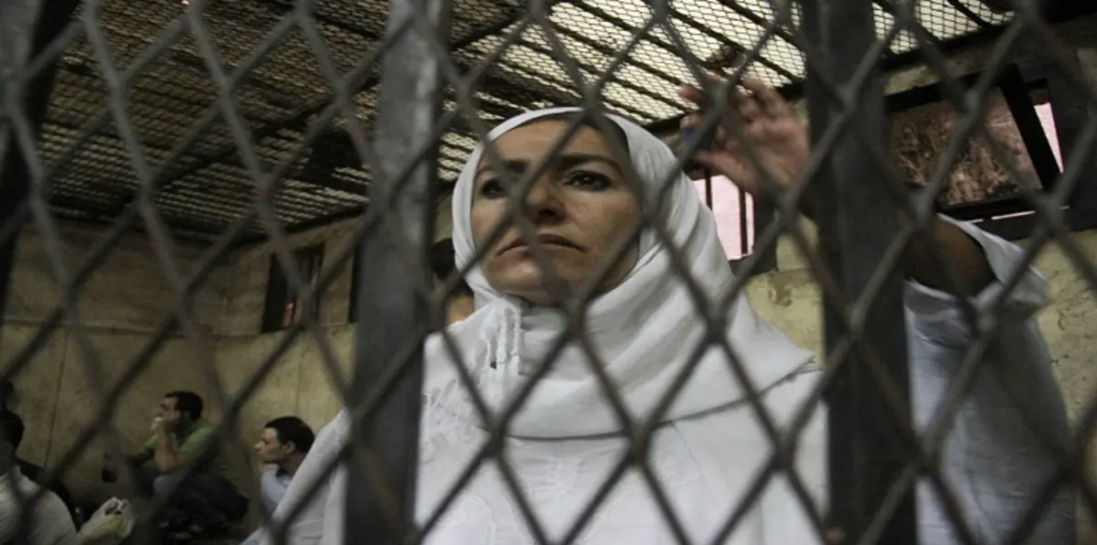 قبول طعن "سيدة المطار" بسبب خطأ في تشكيل هيئة المحكمة