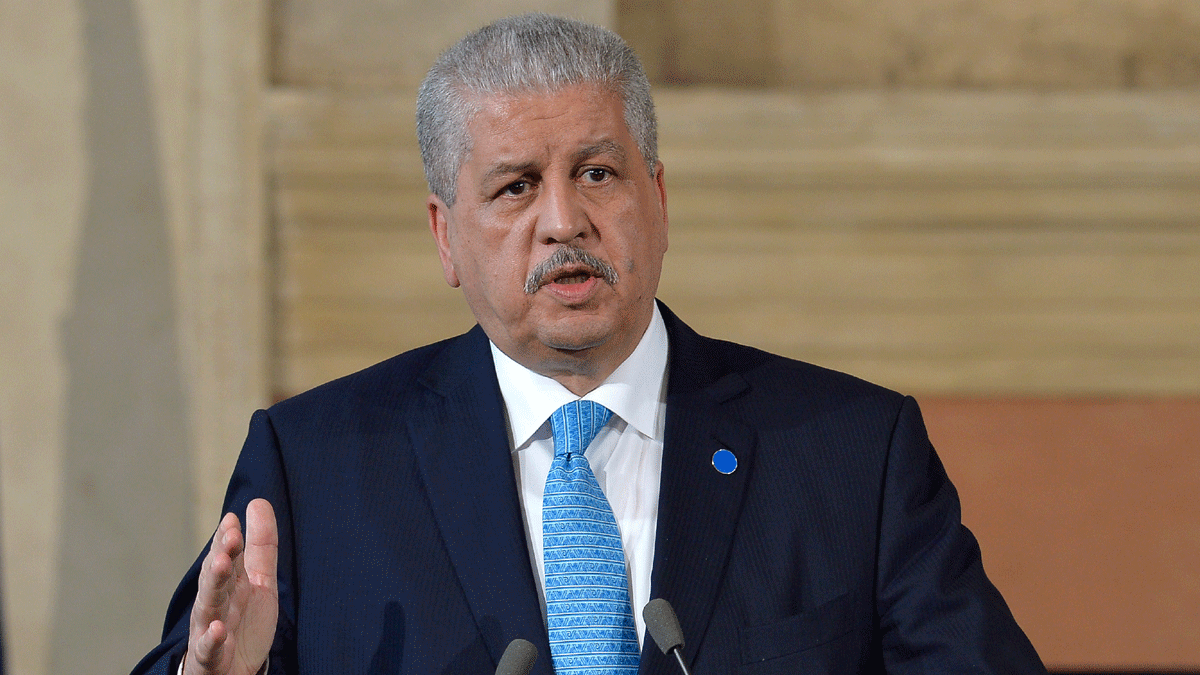 سلال: بوتفليقة لم يحكم الجزائر منذ 2013