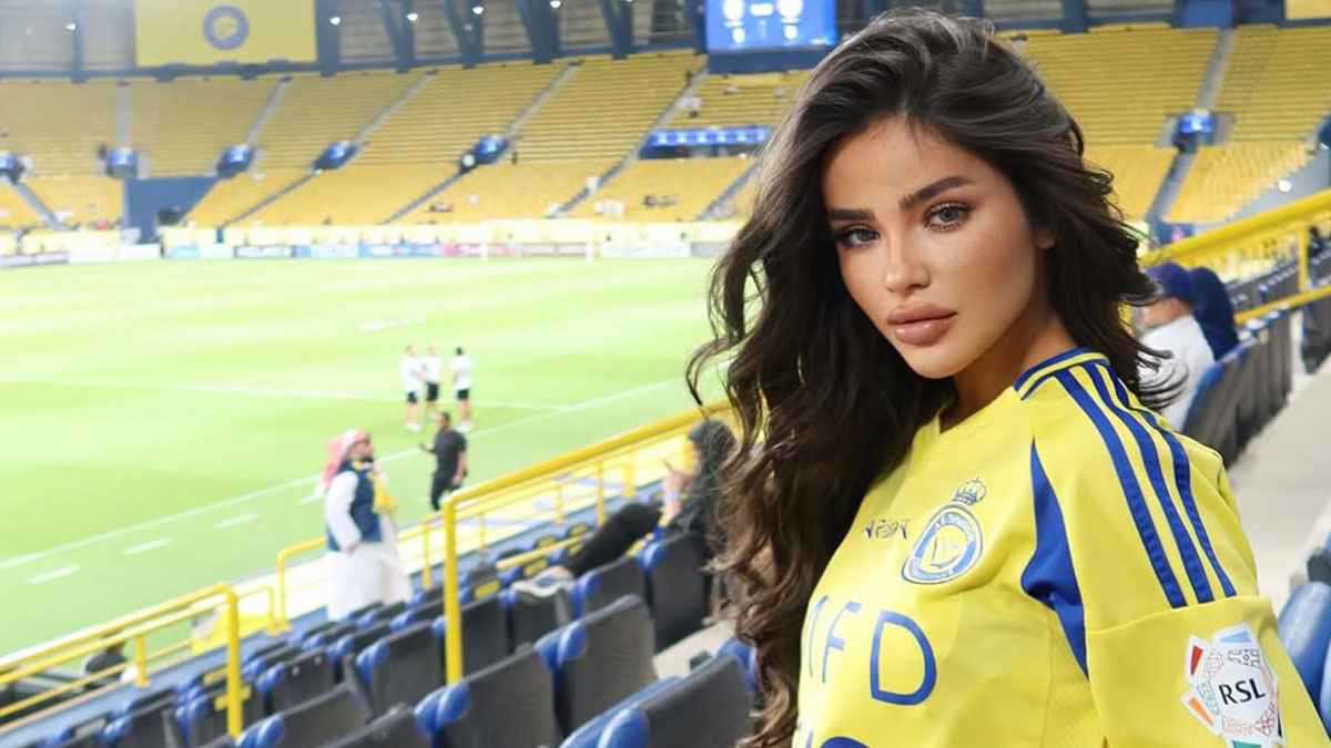 خطفت الأضواء من جورجينا.. مَن زوجة نجم النصر السعودي أنجيلو؟ (صور)