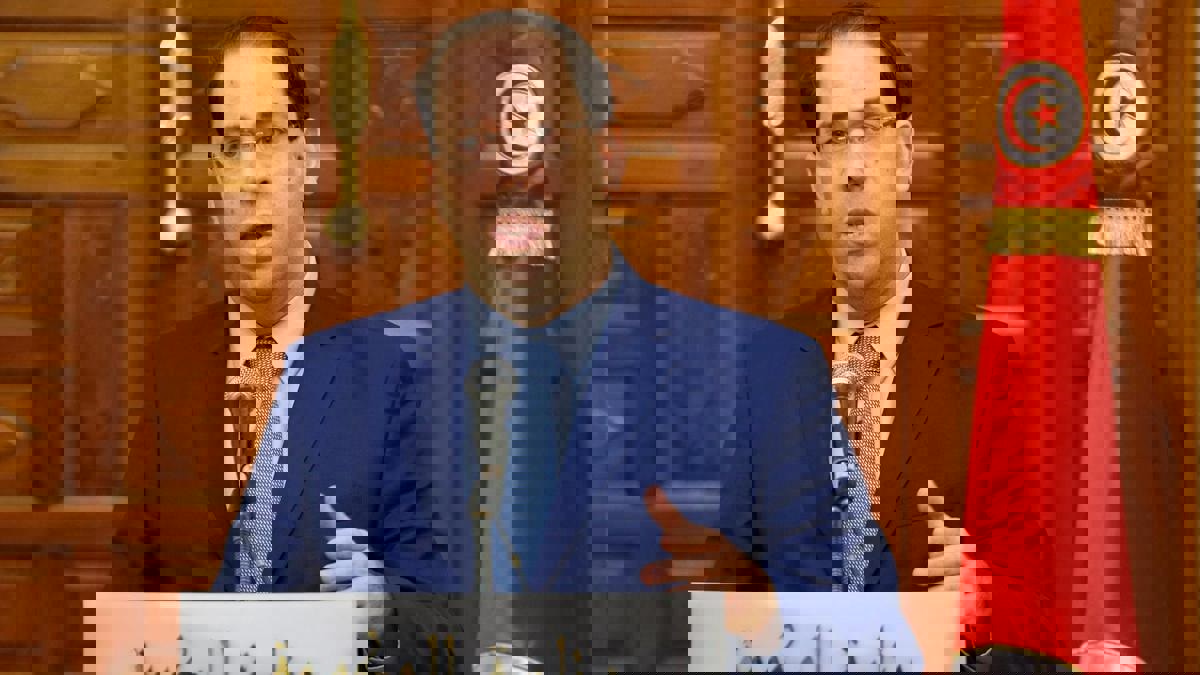 تونس.. اتهامات لحزب الشاهد بالتورط في محاولة انقلاب على الرئيس السبسي بعد مرضه