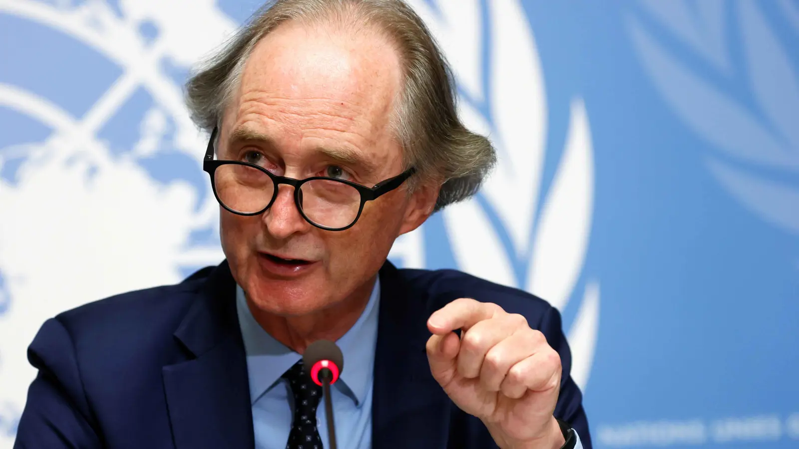 مبعوث الأمم المتحدة يدعو إسرائيل إلى "وقف" هجماتها في سوريا