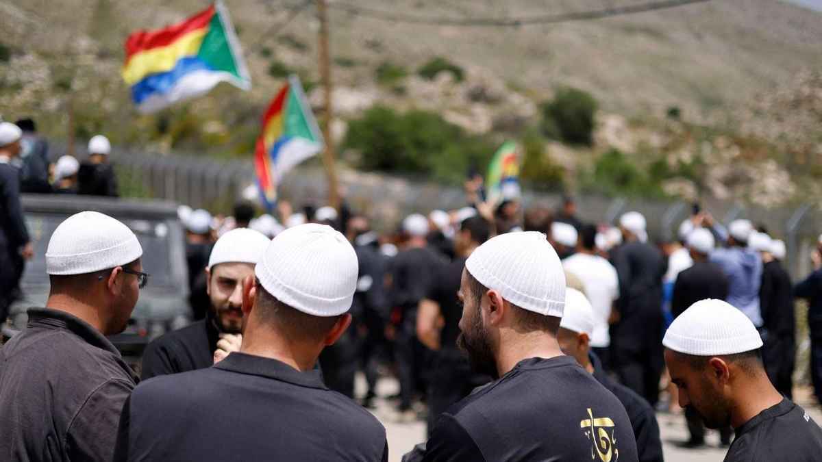 السويداء توحّد دروز المنطقة.. هل اقتربت "الفيدرالية"؟