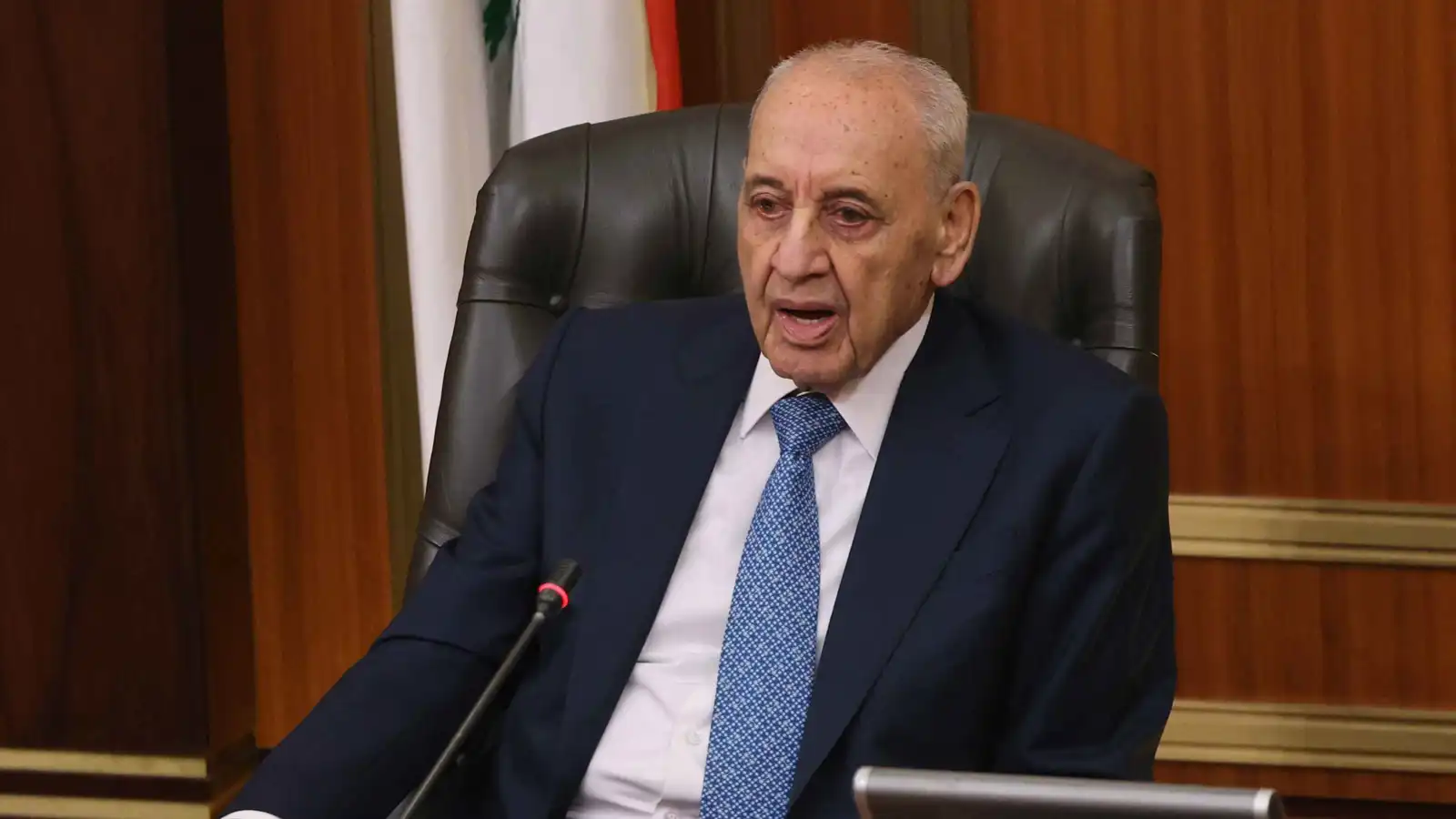 بري: تدفق السلاح من سوريا إلى حزب الله "محض كذب"