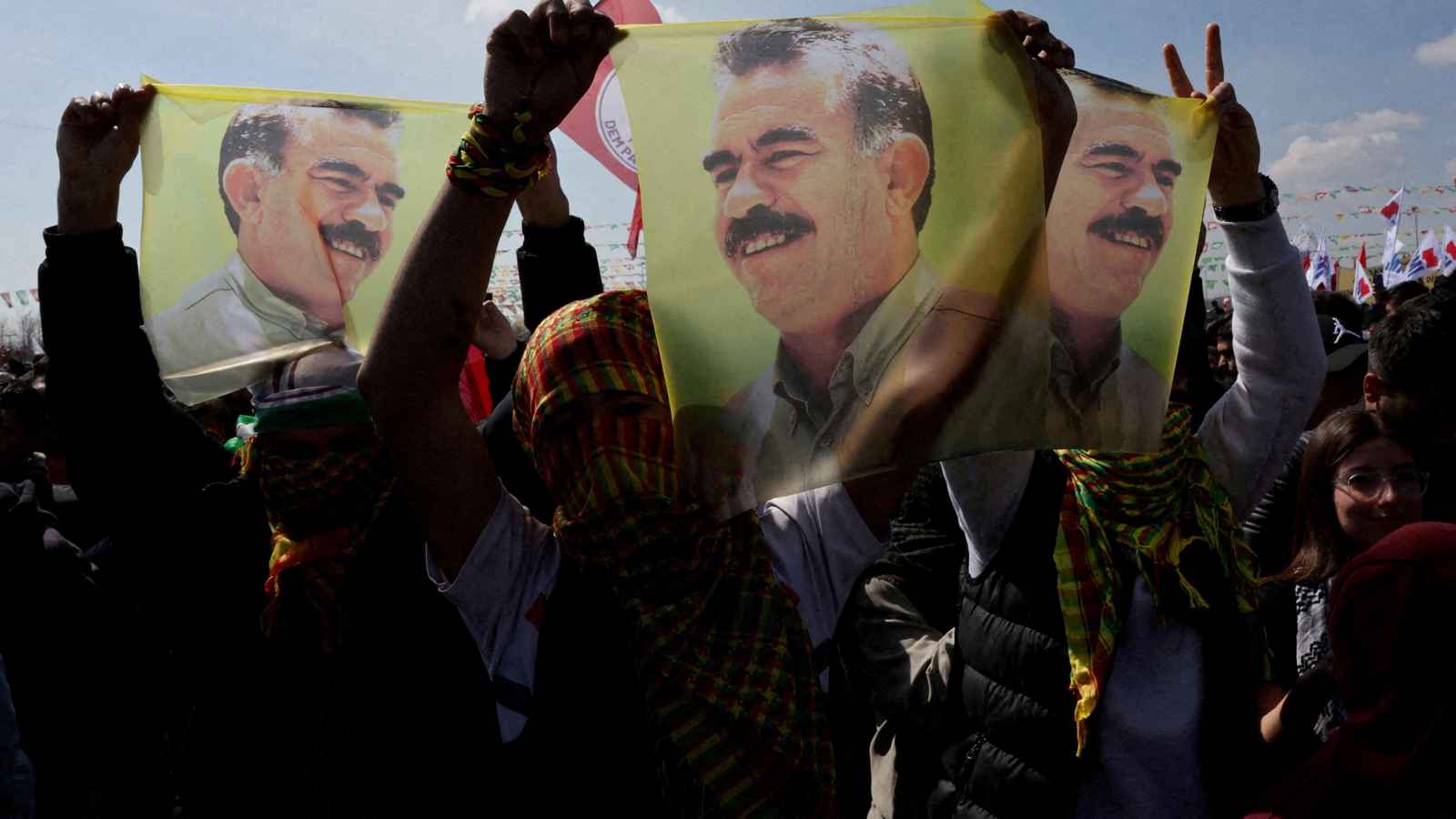 بعد 4 عقود على تأسيسه..  هل يعلن أوجلان حل حزب العمال الكردستاني اليوم؟