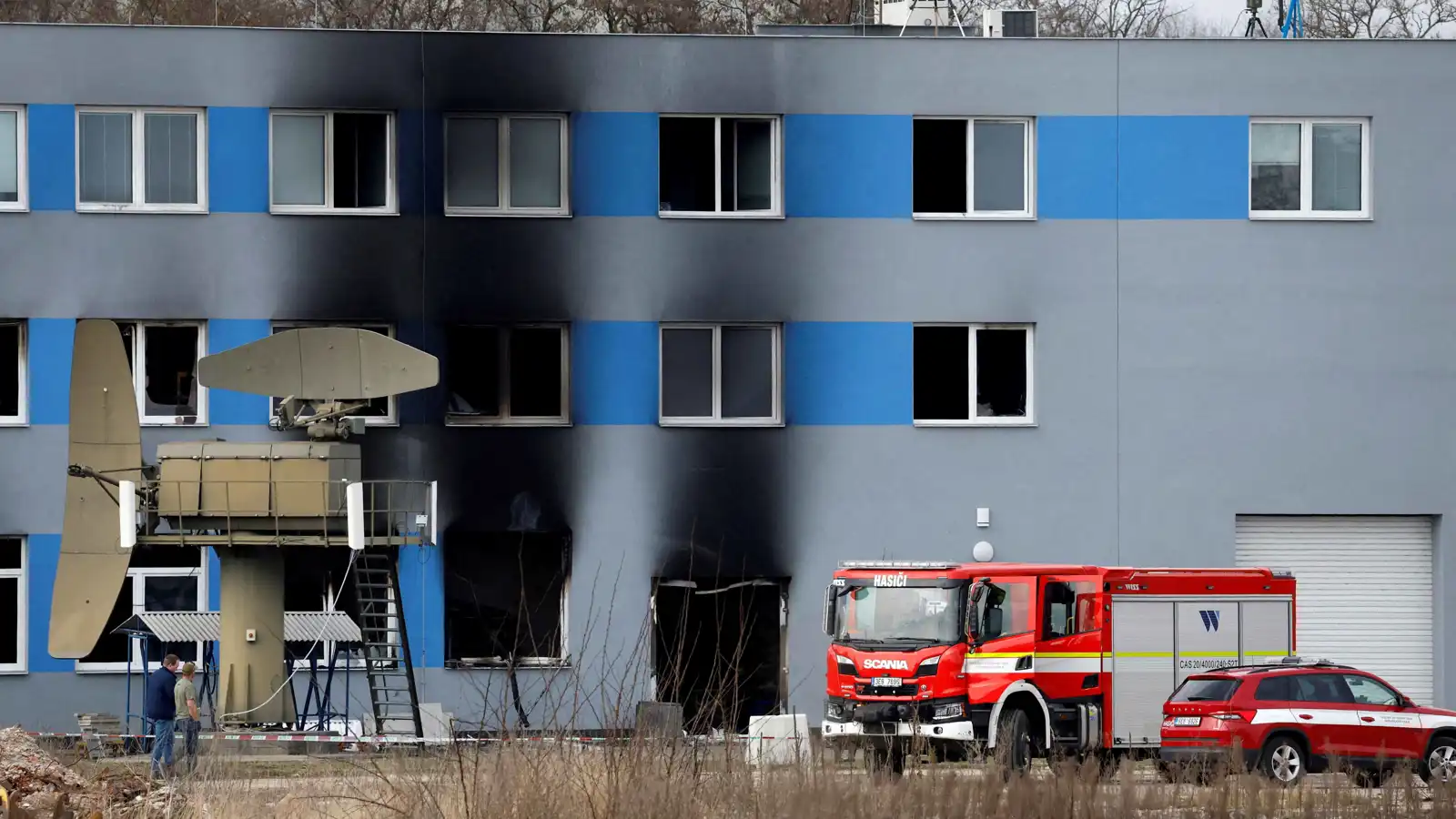 التشيك.. اعتقالات جديدة في قضية حريق مصنع المسيّرات