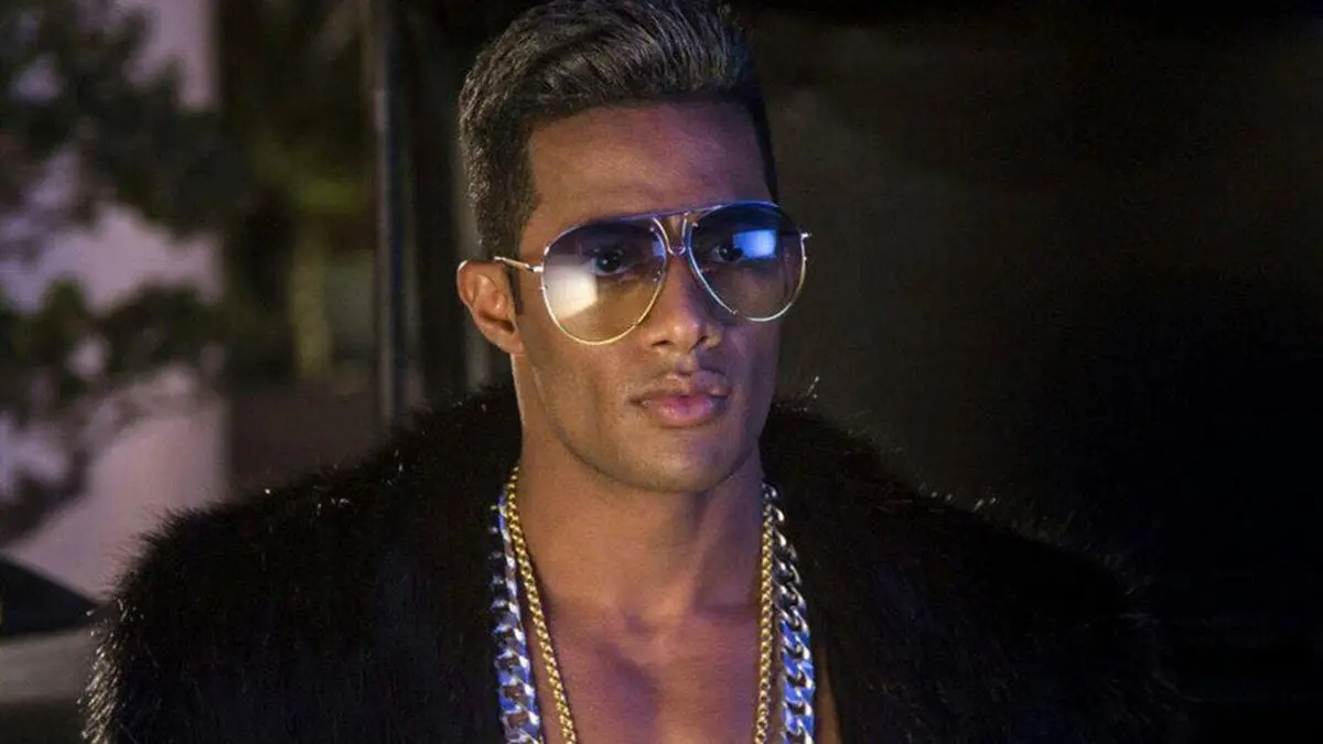 محمد رمضان يحتفل بزفاف شقيقته وسط إجراءات احترازية 