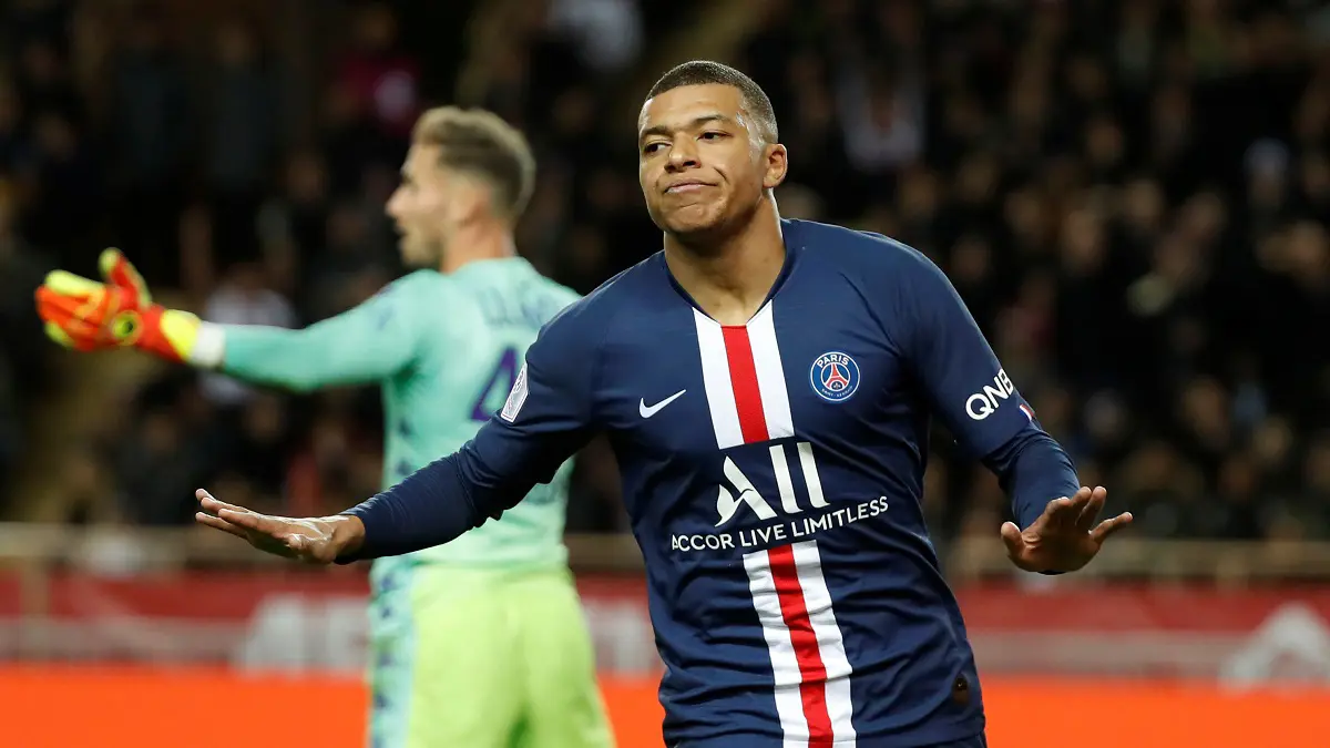 باريس سان جيرمان يرفض الاستسلام أمام عرض ريال مدريد الخيالي لضم مبابي