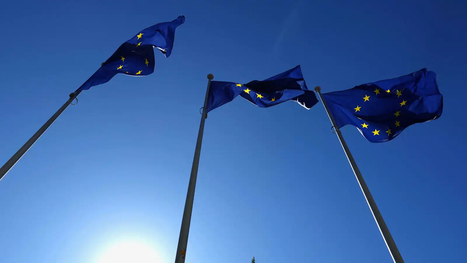 حرب أوكرانيا نقطة التحول.. أوروبا تقتحم سباق التسلح بعد 7 عقود من السلام