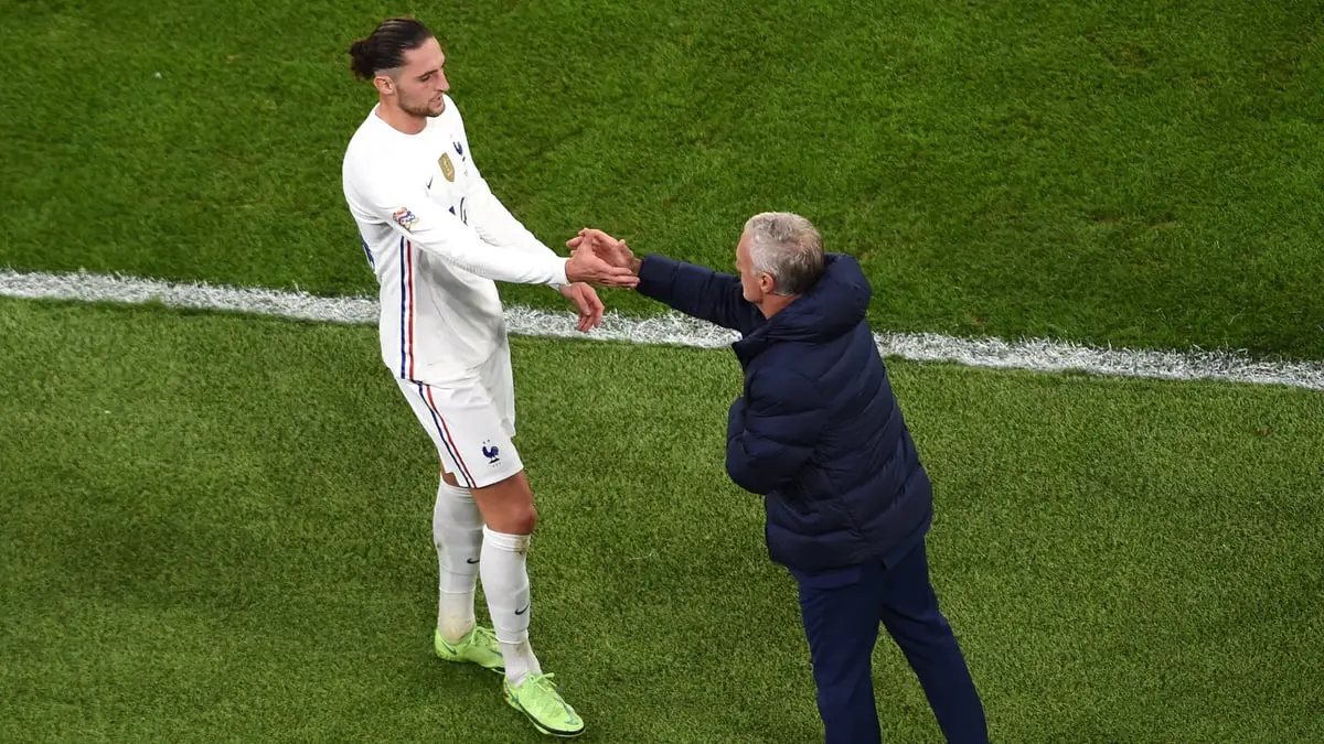 كورونا يحرم آدريان رابيو من المشاركة بمباراة فرنسا وإسبانيا في نهائي دوري الأمم الأوروبية