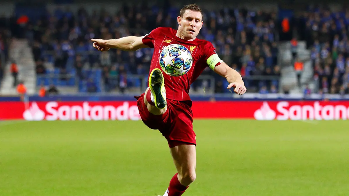 جيمس ميلنر يدعم نادي ليفربول "الواثق" للفوز بلقب الدوري الإنجليزي