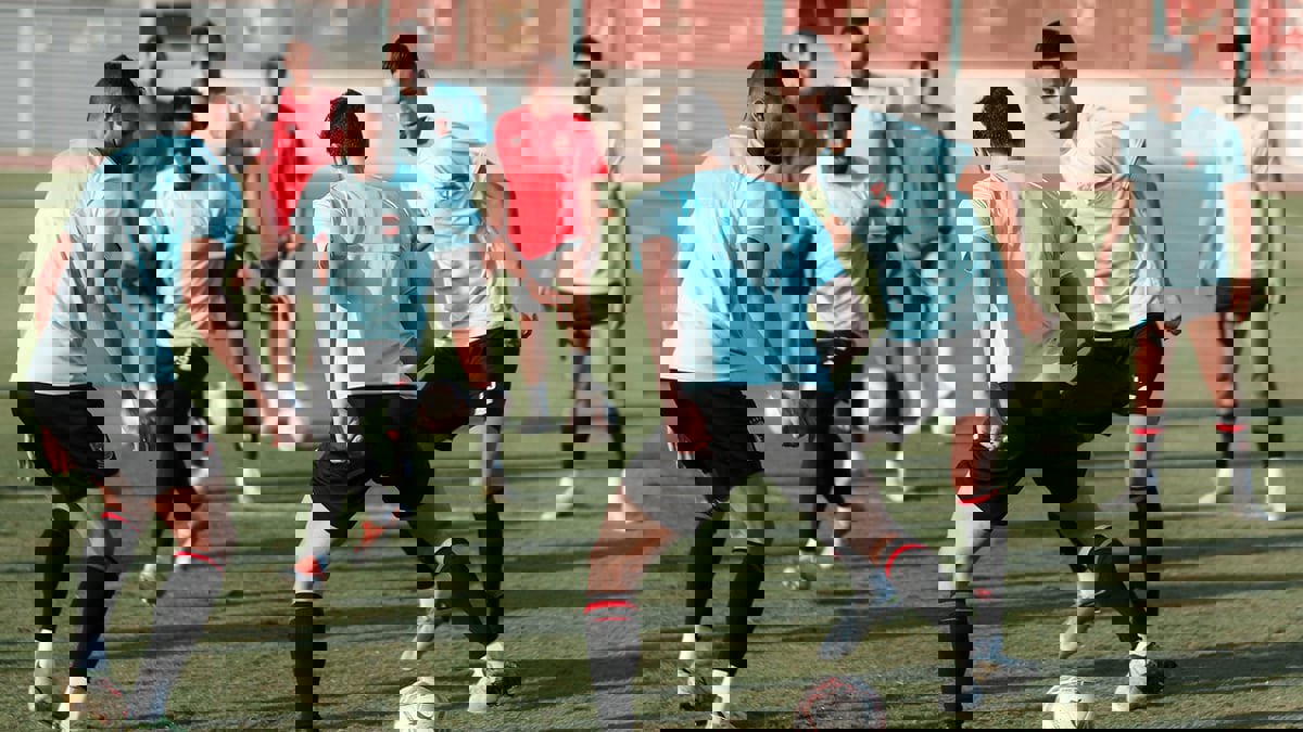 شوبير: النصر السعودي يسعى لضم أليو ديانج.. وبدر بانون قد يرحل عن الأهلي لأسباب نفسية