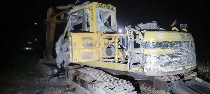 حفارة جنوب لبنان استهدفتها إسرائيل