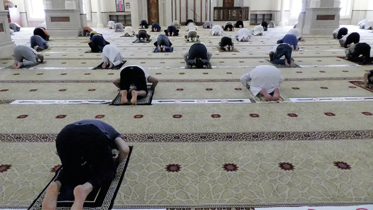 الإعلان عن عودة صلاة الجمعة في الإمارات