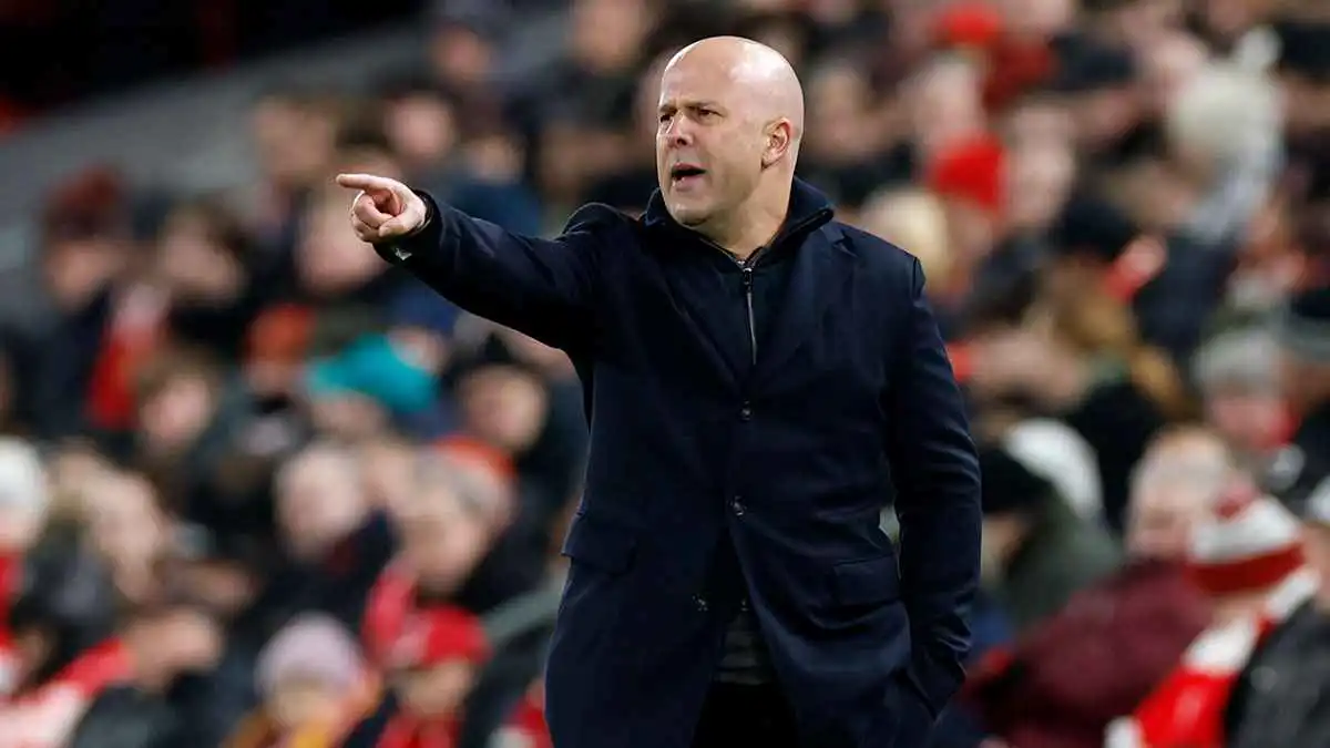 واصل الاستفزاز.. تصريح صادم من سلوت بعد فوز ليفربول على كارباغ بسداسية