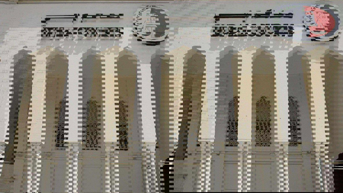 دبي.. مدير مالي يختلس نحو 3 ملايين دولار ويهرب