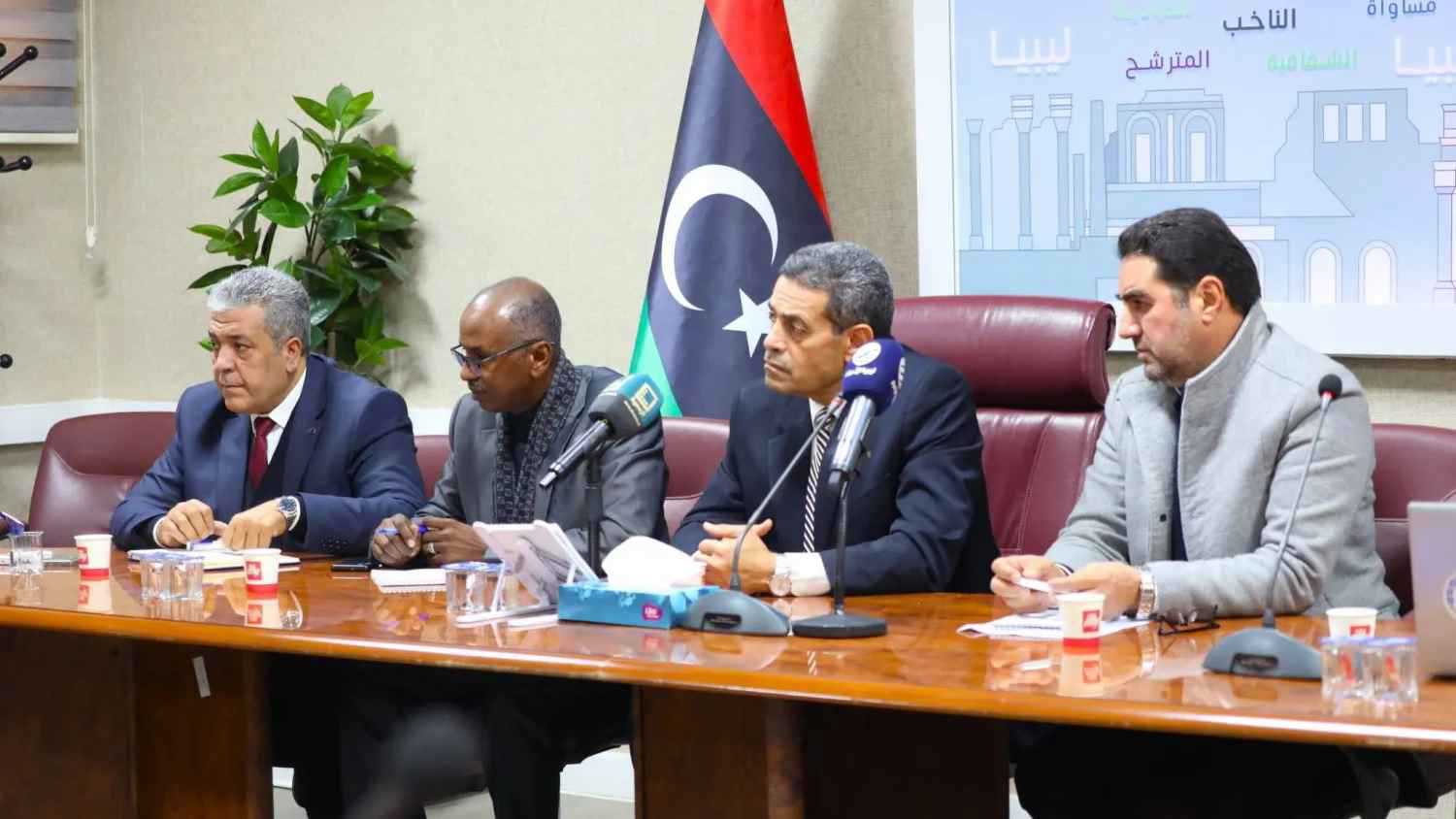 مخاوف من انقسامها.. أزمة "المفوضية" تهدد الانتخابات الليبية