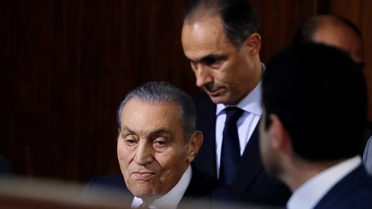 حسني مبارك: صانع التاريخ... وشاهده