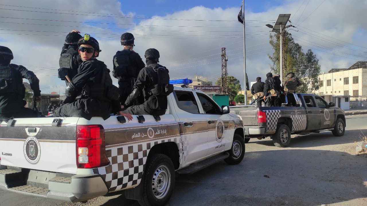 جنوباً وشمالاً.. توتر مع العشائر ينذر بأزمة جديدة في سوريا (فيديو)