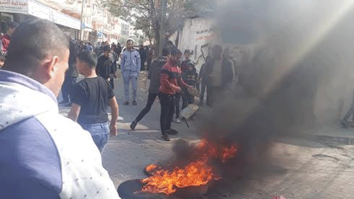 إصابات إثر قمع حماس لمحتجين فلسطينيين على قرارها بشأن فيروس كورونا