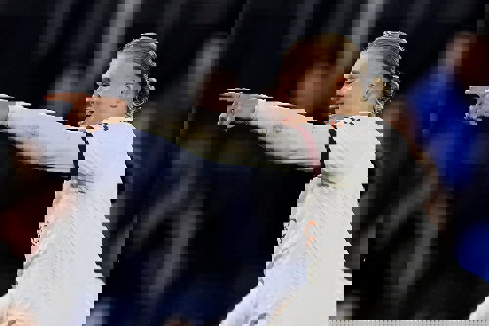 "مُقرّب من هالاند" يصدم برشلونة ويُبشّر ريال مدريد