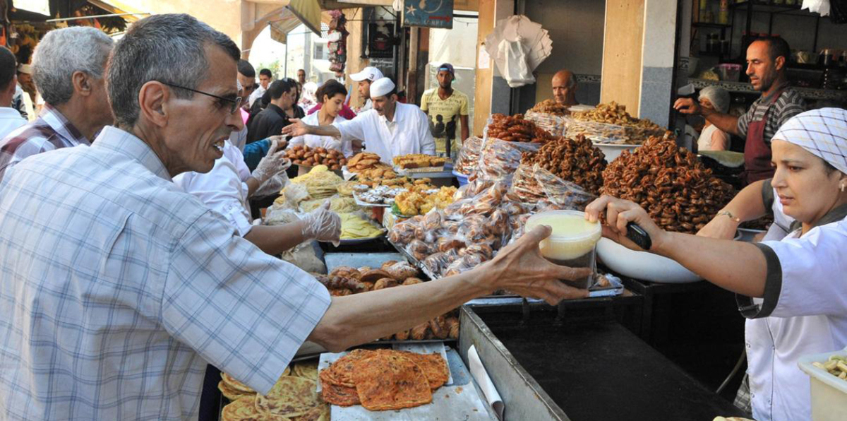 هذه الدول تعاقب المفطرين جهرًا في رمضان (فيديو غرافيك)
