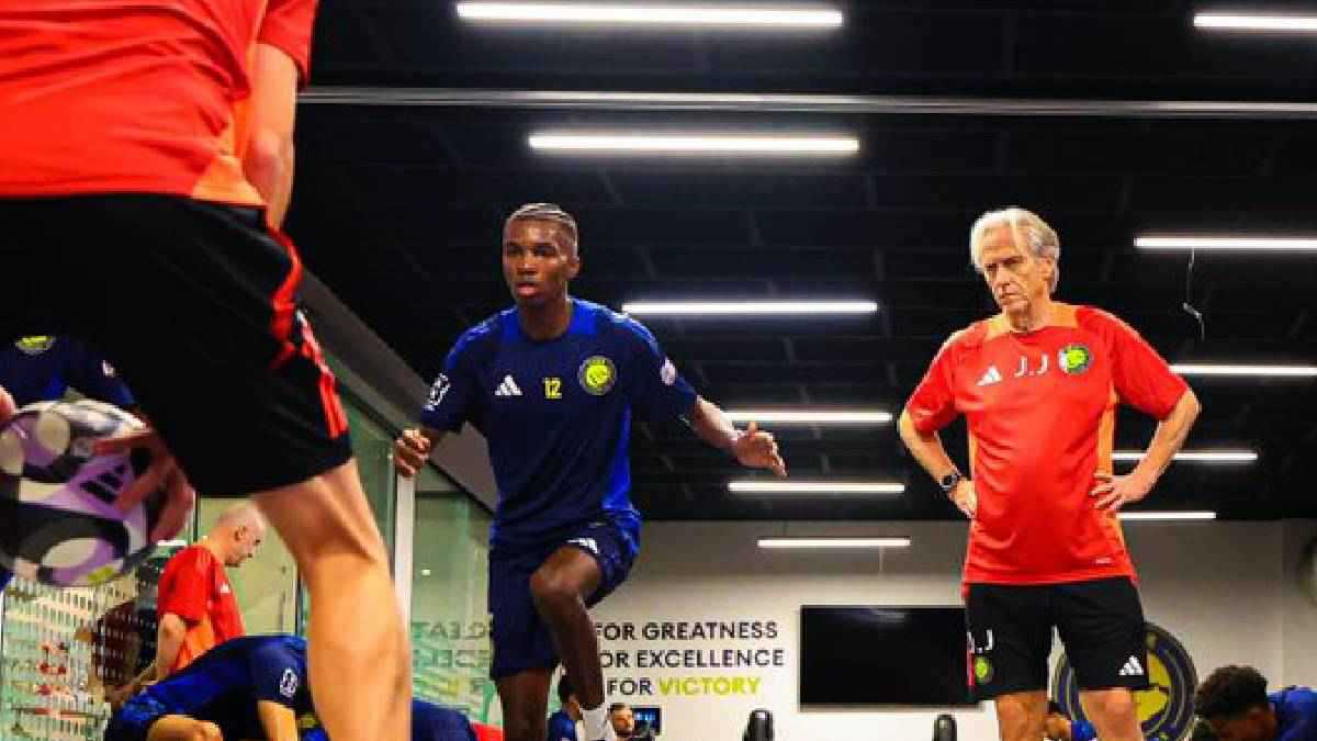 جيسوس يتخذ قرارا صادما حول مشاركة النصر في دوري أبطال آسيا 2