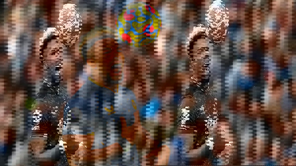 سبورت: برشلونة يفكر في التعاقد مع آداما تراوري حال رحيل عثمان ديمبلي