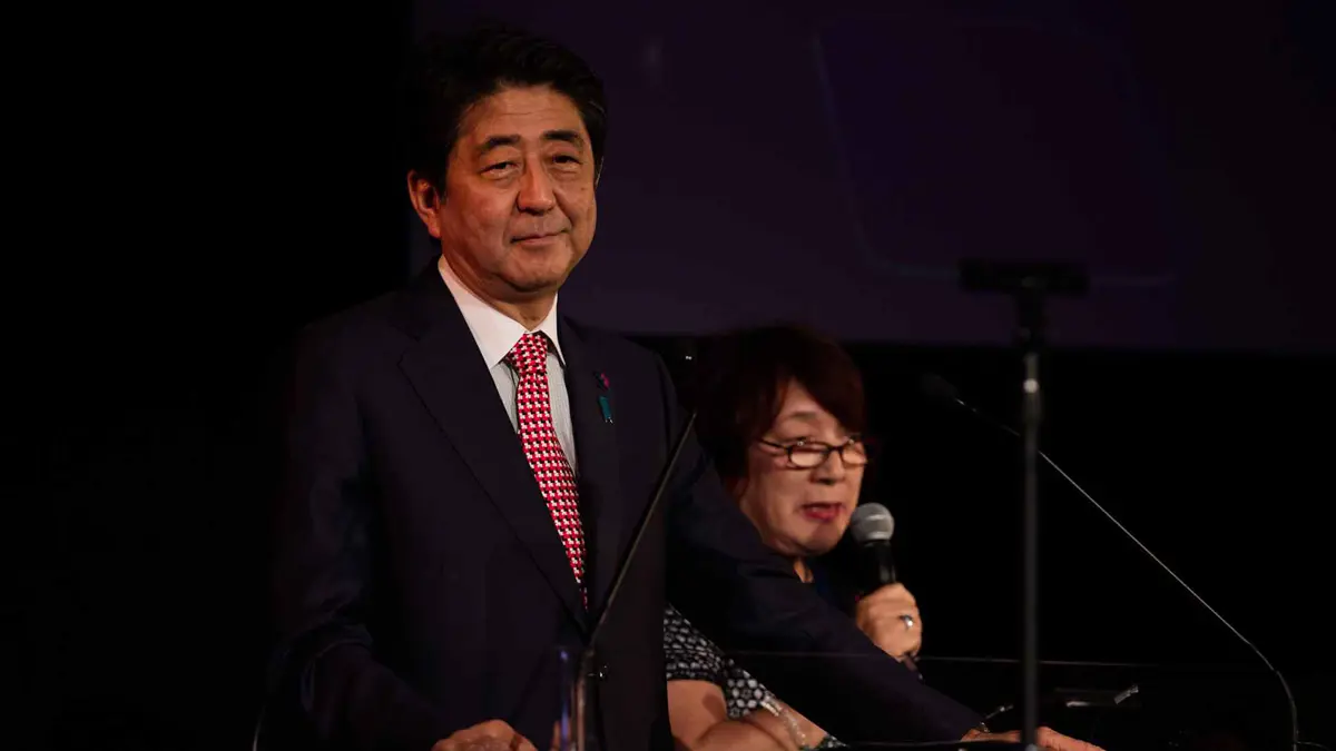 كوريا الشمالية تحذّر آبي من أنه قد يرى قريبًا إطلاق صاروخ باليستي حقيقي