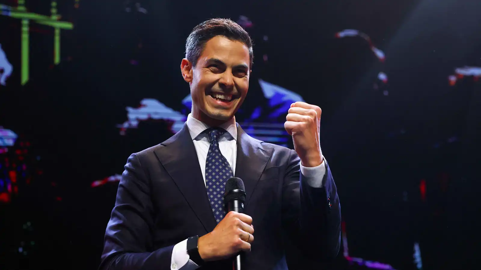 نهاية عصر فيلدرز.. هزيمة اليمين المتطرف في انتخابات هولندا