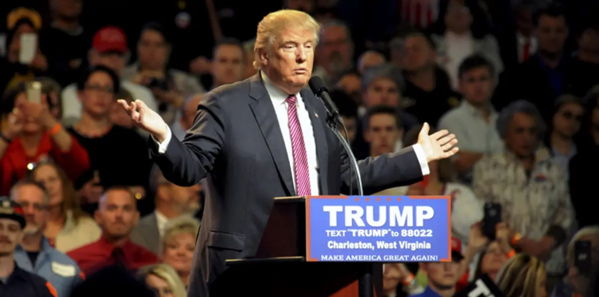 ترامب أقل حمقًا من بوش الابن