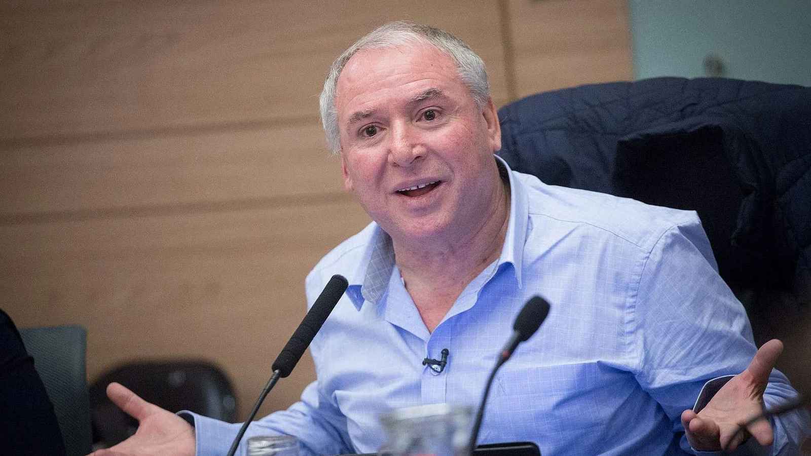 وزير إسرائيلي يهاجم ترامب: لا يهتم لأمرنا