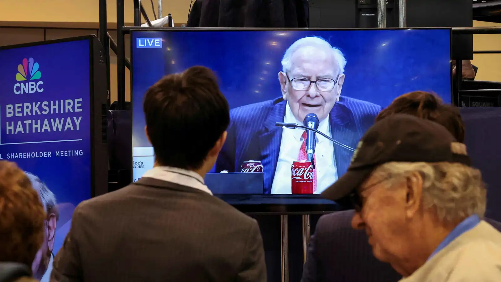 رسوم ترامب الجمركية تطال الملياردير الأمريكي وارن بافيت