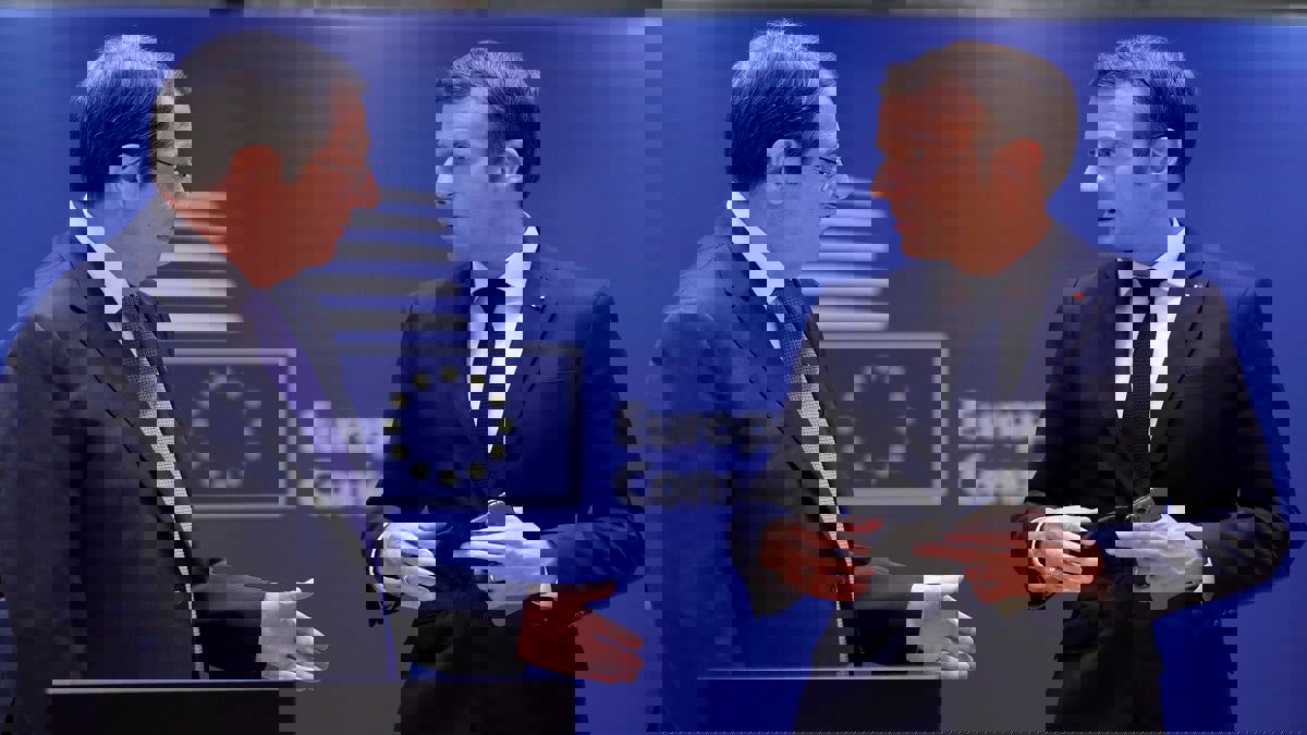 ماكرون يؤكد على التضامن مع أثينا وقبرص ورئيس وزراء اليونان يرفض "استفزازات" تركيا