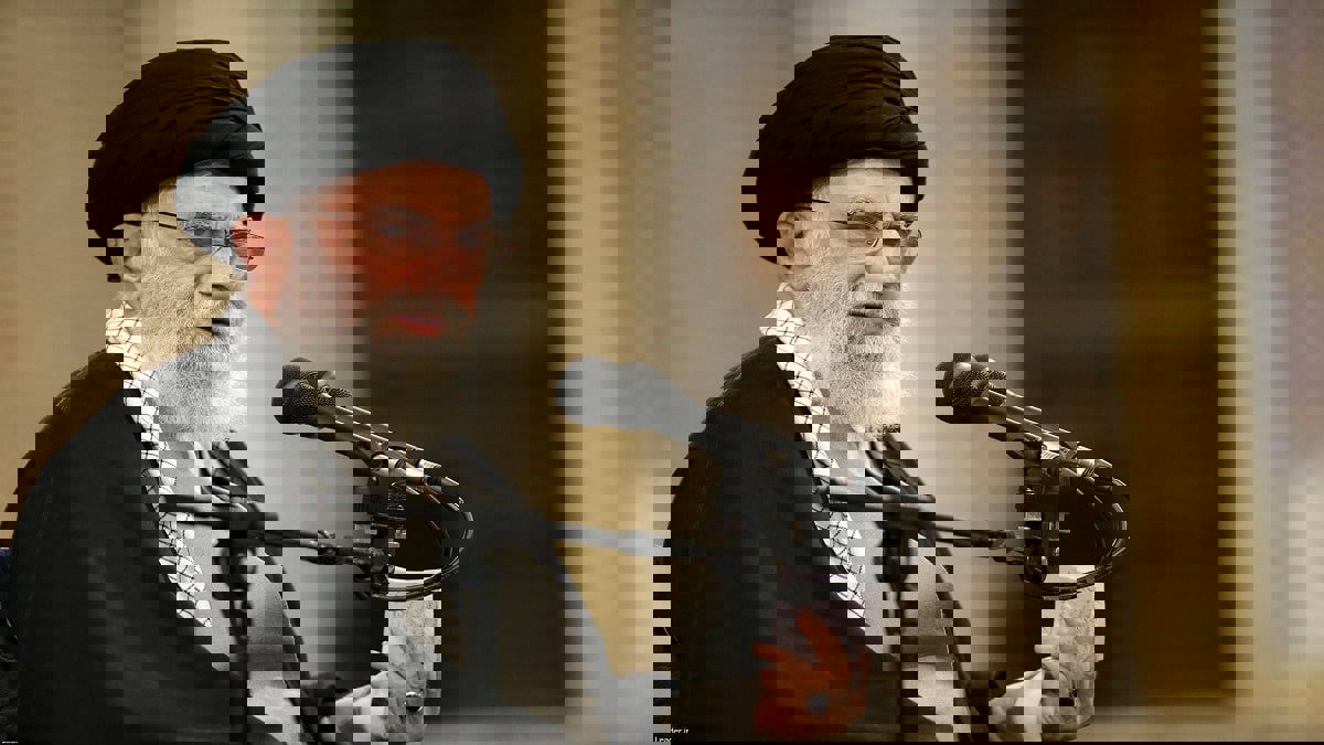 مخاوف شعبية متزايدة في إيران من توريث خامنئي منصب المرشد لنجله مجتبى