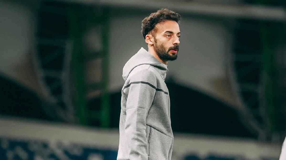 موقف مفاجئ من الأهلي المصري حول انتقال أحمد عبد القادر إلى الزمالك 