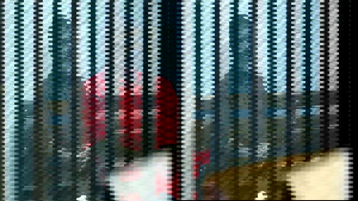 ما مصير القضايا التي يحاكم  فيها محمد مرسي؟